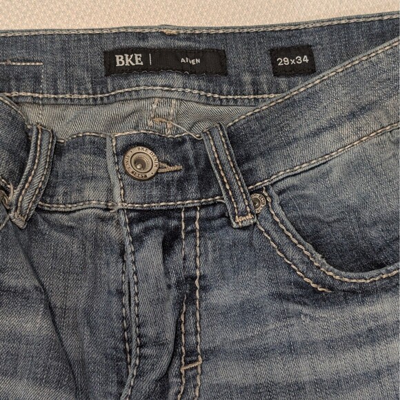 BKE Aiden Bootcut Jeans Mens Sz 29x34 Distressed Med Wash Cotton Blend RN #75720 - Picture 4 of 12